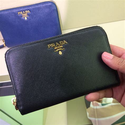 prada tasche roermond outlet|designer outlet roermond parking.